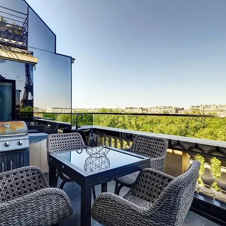 602 Exceptional Rooftop Jaccuzi Eiffel View Apartament Paryż