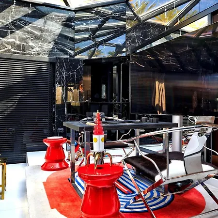 602 Exceptional Rooftop Jaccuzi Eiffel View * Paryż