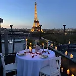 Апартаменты Tbs 602 - Superb Penthouse Eiffel With View *
